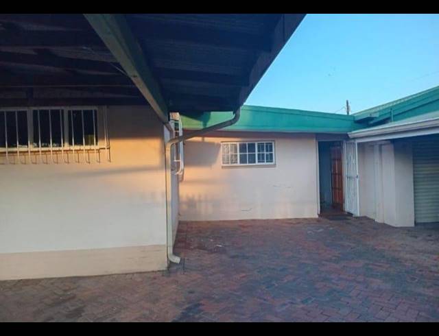 3 BEDROOM HOUSE FOR SALE IN WESPARK